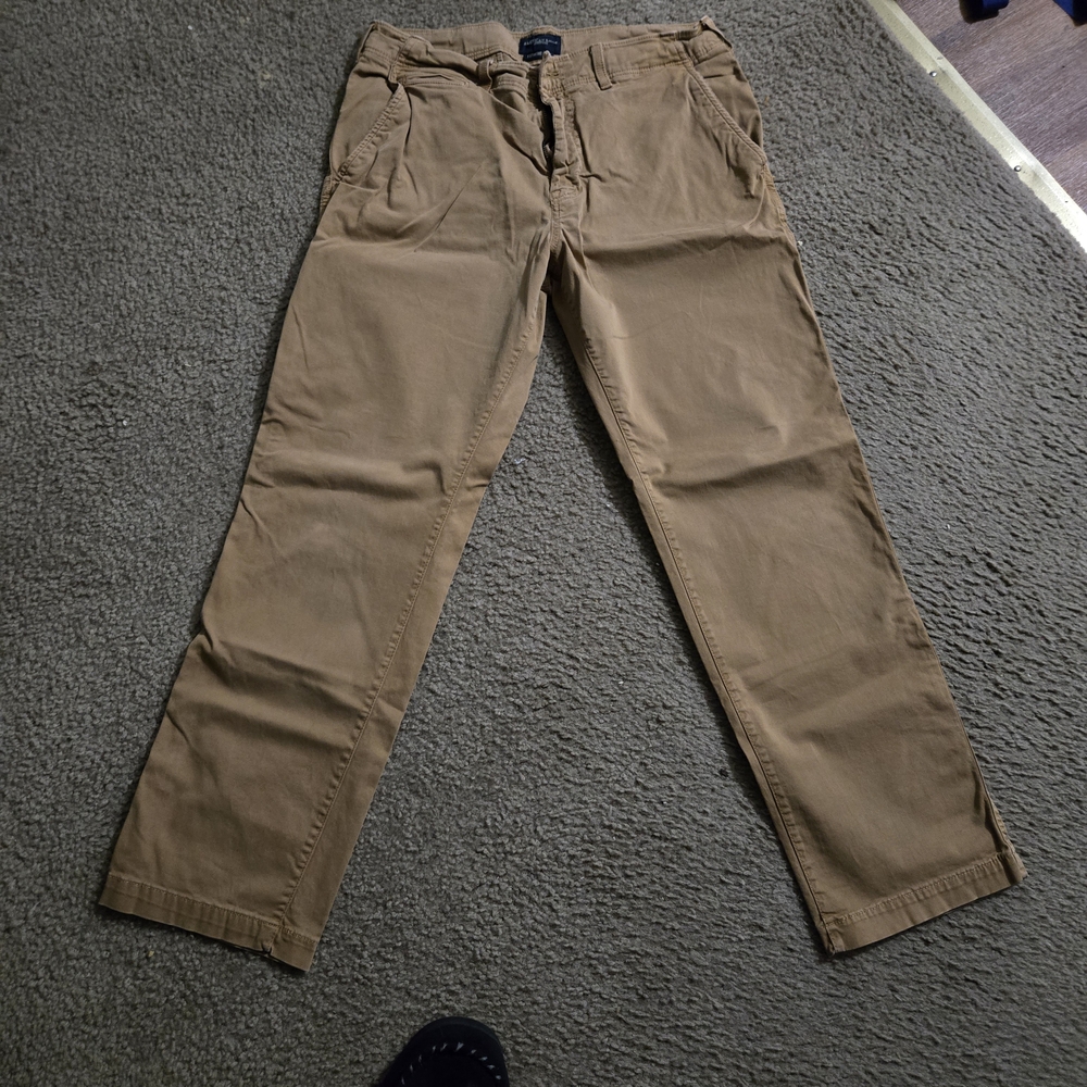 American Eagle Outfitters Men's Khaki Chinos